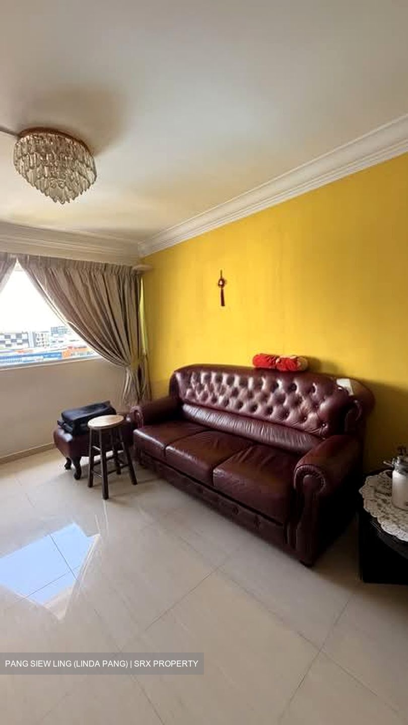 Blk 213 Bukit Batok Street 21 (Bukit Batok), HDB 4 Rooms #538873591
